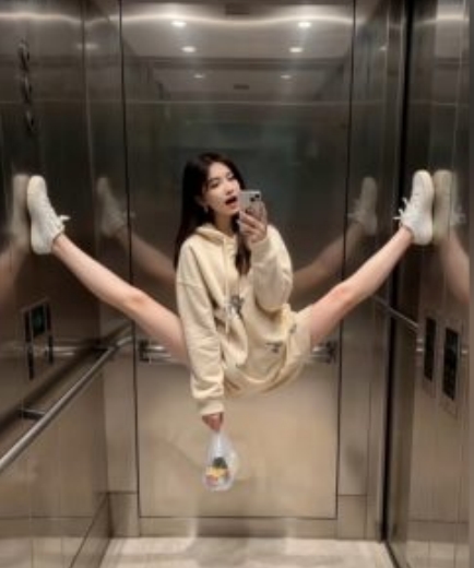 AI生成电梯一字马美女制作教程,条条流量上万,别再在外面被割韭菜了,全流程实操-开心分享网